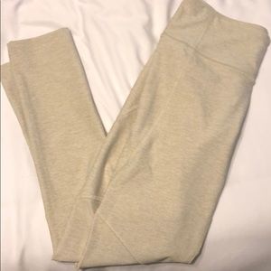 XS outdoor voices leggings in tan/nude